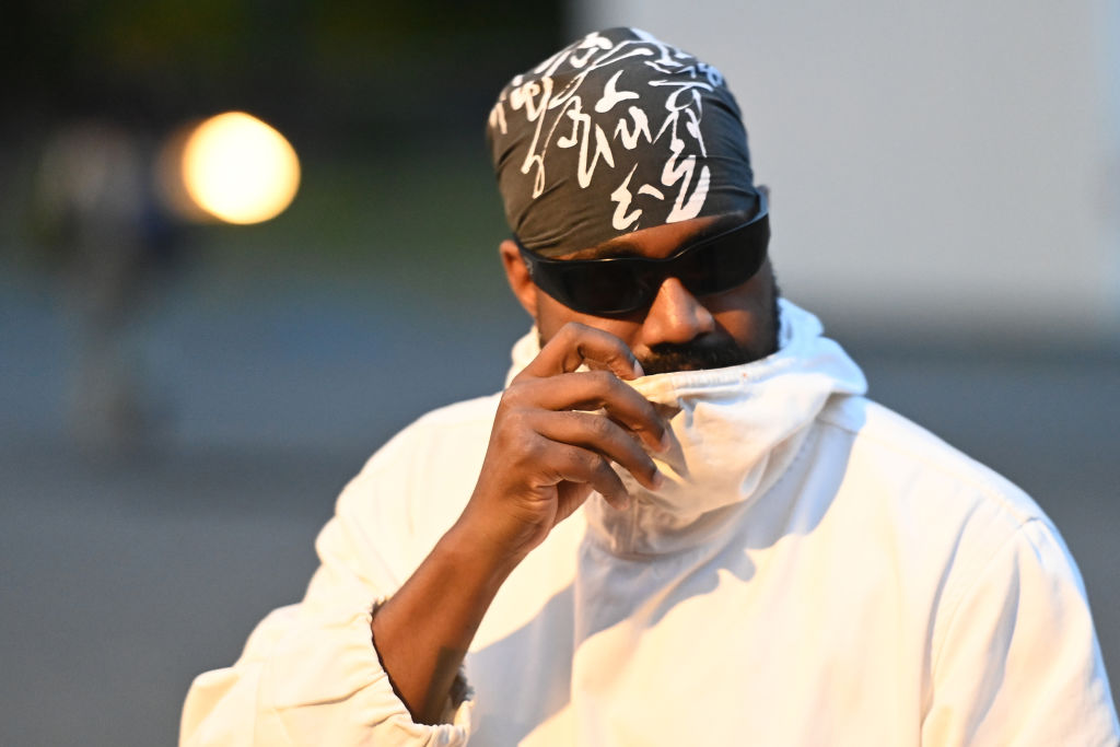 Kanye West Stirs Controversy with ‘Free R. Kelly’ Remark on X